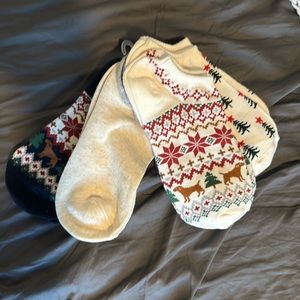 OLDNAVY CHRISTMAS SOCKS NWT 5PCS